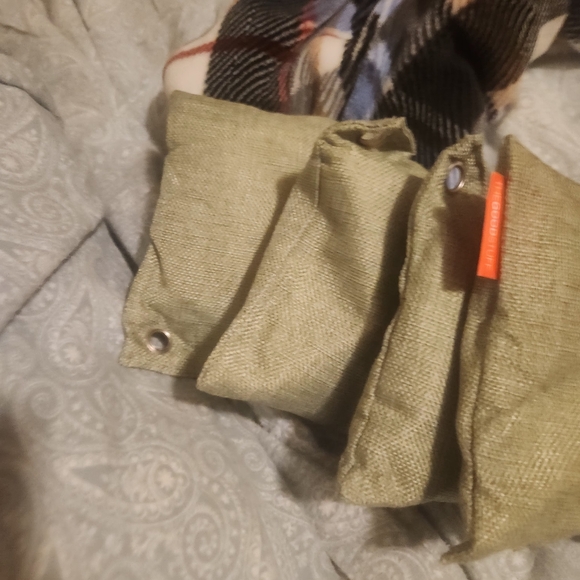 * 10 Charcoal bags - Picture 2 of 3